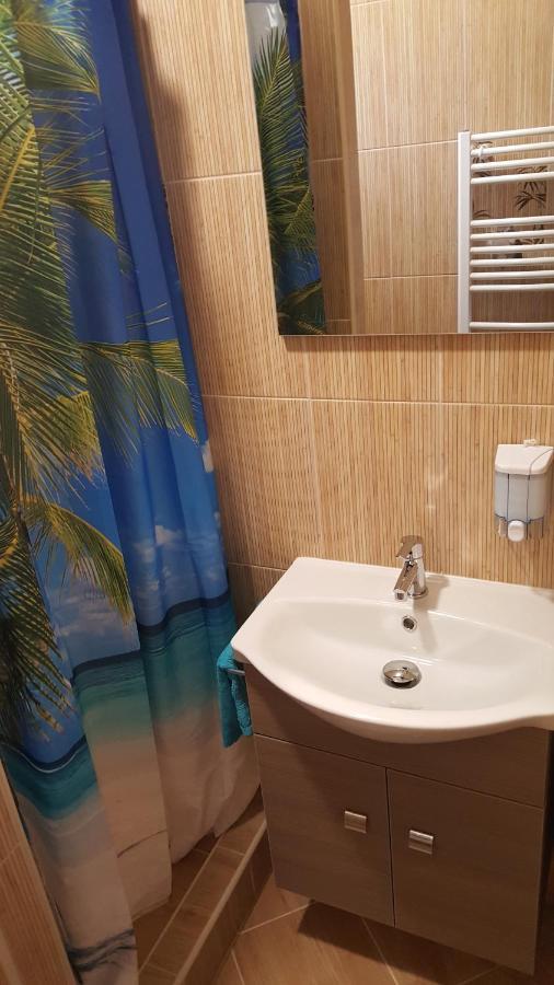 Illaberek Apartmanok Hajduszoboszlo Exterior foto