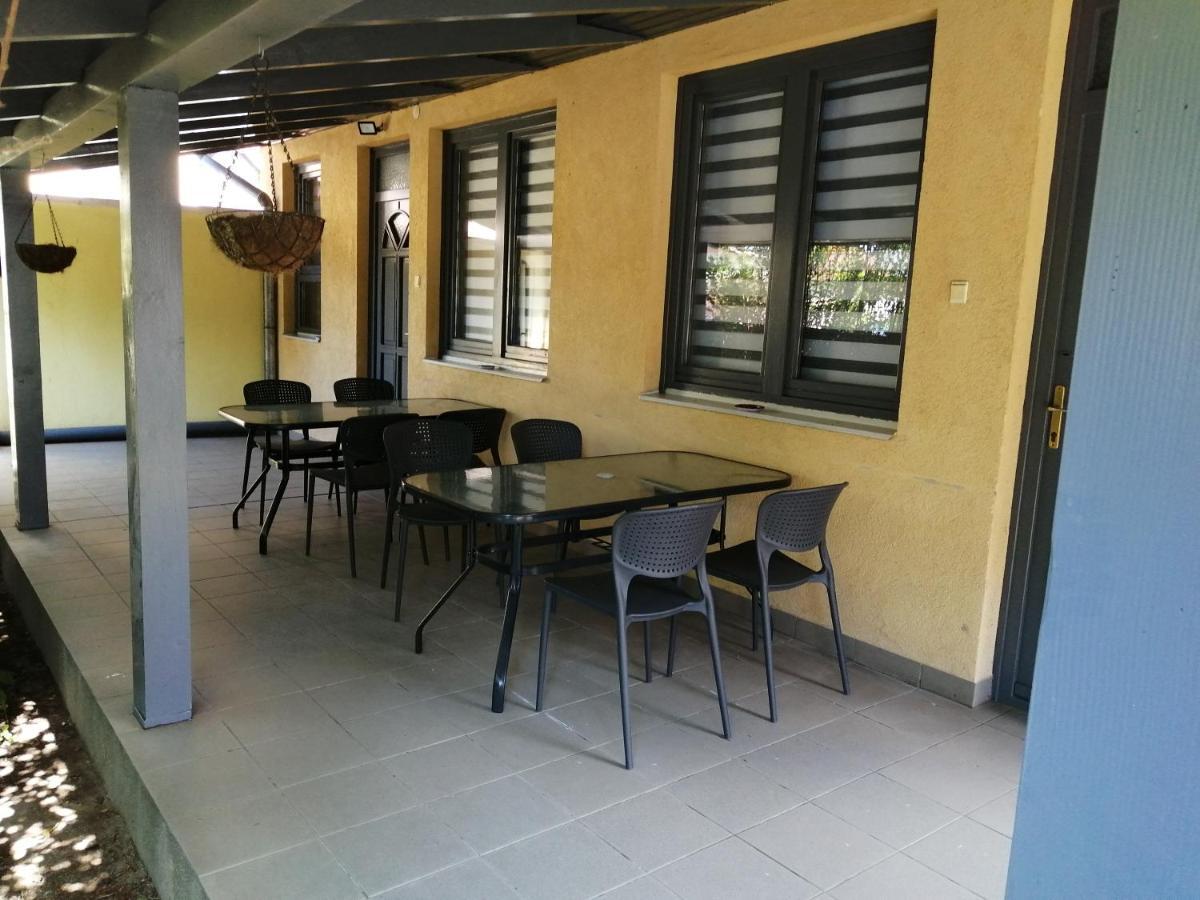Illaberek Apartmanok Hajduszoboszlo Exterior foto