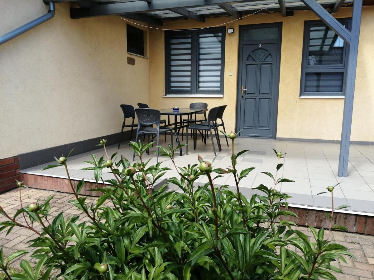 Illaberek Apartmanok Hajduszoboszlo Exterior foto