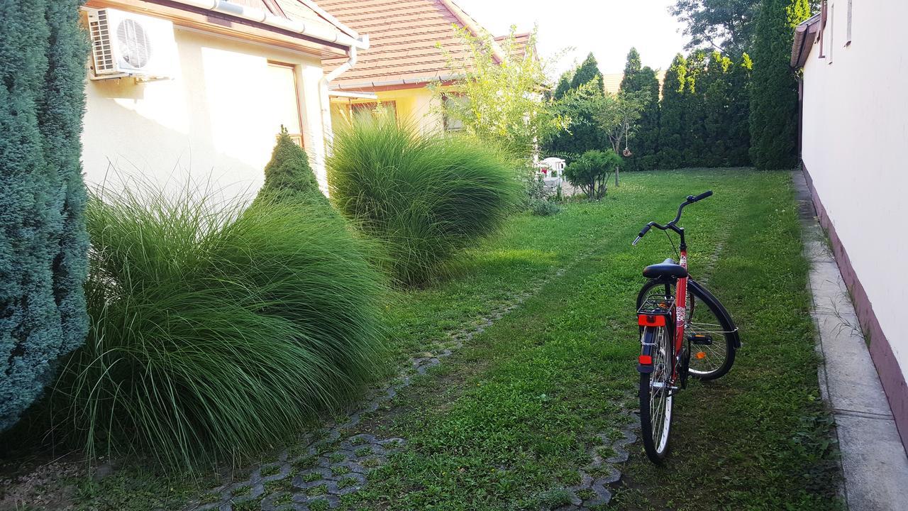 Illaberek Apartmanok Hajduszoboszlo Exterior foto